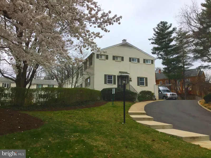 5358 POOKS HILL RD, Bethesda, MD 20814