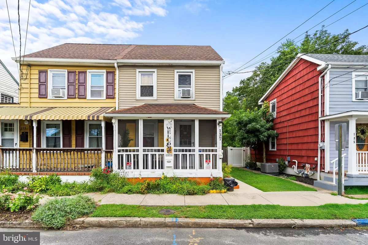 Mount Holly, NJ 08060,137 RISDON ST