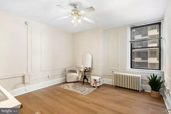 Philadelphia, PA 19107,1324 LOCUST ST #717