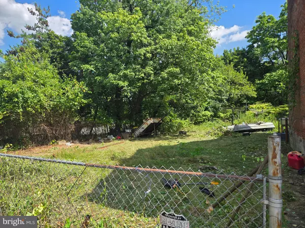 Trenton, NJ 08618,60 HAYES AVE