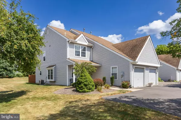 324 BIRCH HOLLOW DR,  Bordentown,  NJ 08505