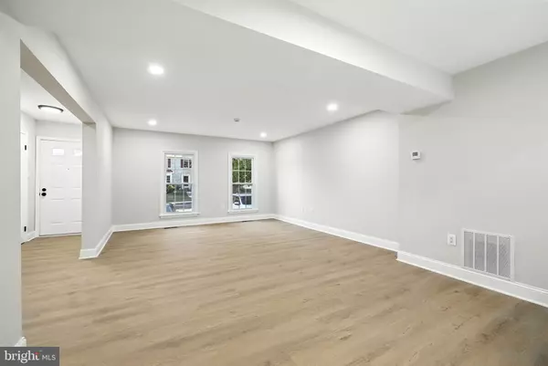 Vienna, VA 22181,9650 MASTERWORKS DR