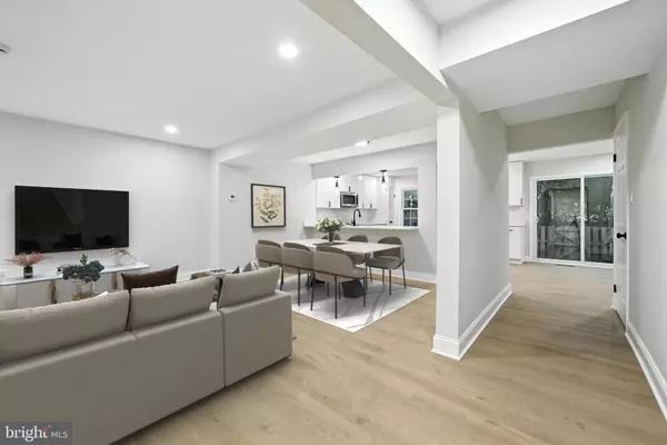 Vienna, VA 22181,9650 MASTERWORKS DR