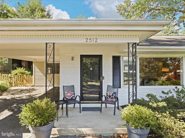 Arlington, VA 22207,2512 N GRANADA ST