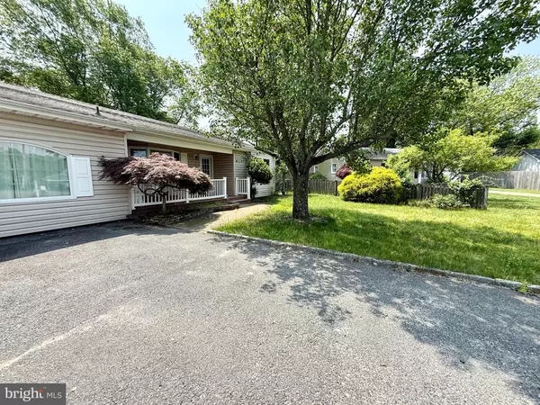 Forked River, NJ 08731,2 GULL CT