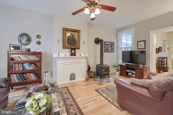 Columbia, PA 17512,753 LOCUST ST