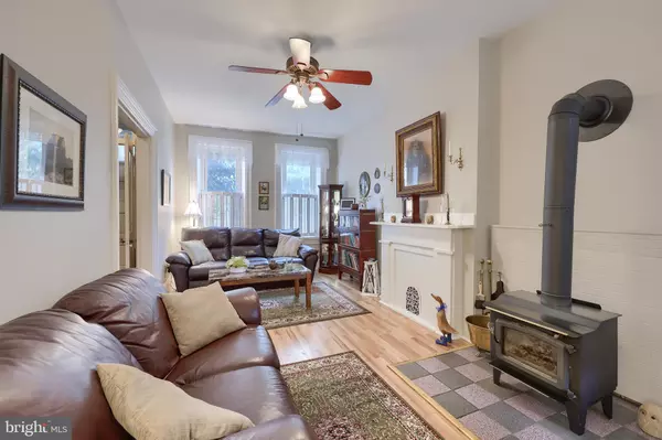 Columbia, PA 17512,753 LOCUST ST