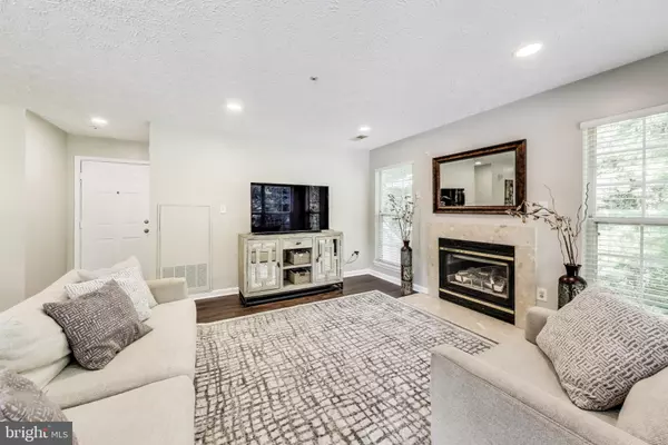 Bowie, MD 20716,15602 EVERGLADE LN #2-203