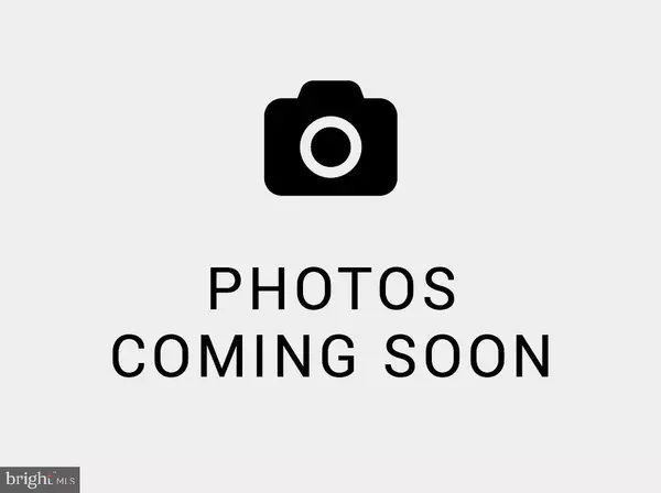 12306 WOODLAWN CT, Woodbridge, VA 22192