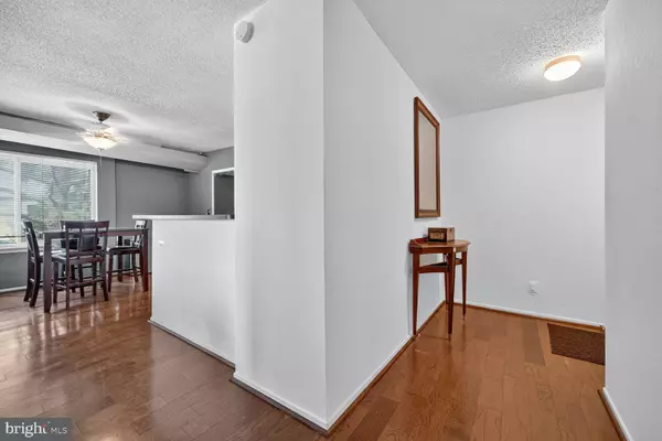 Alexandria, VA 22304,60 S VAN DORN ST #519