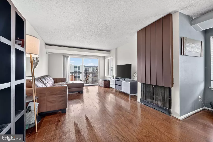 60 S VAN DORN ST #519, Alexandria, VA 22304