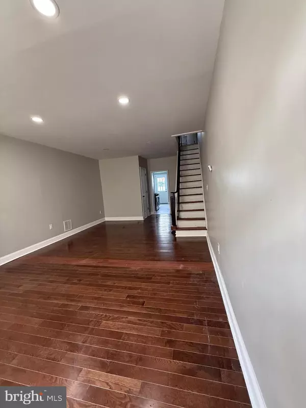 Philadelphia, PA 19148,423 DURFOR ST