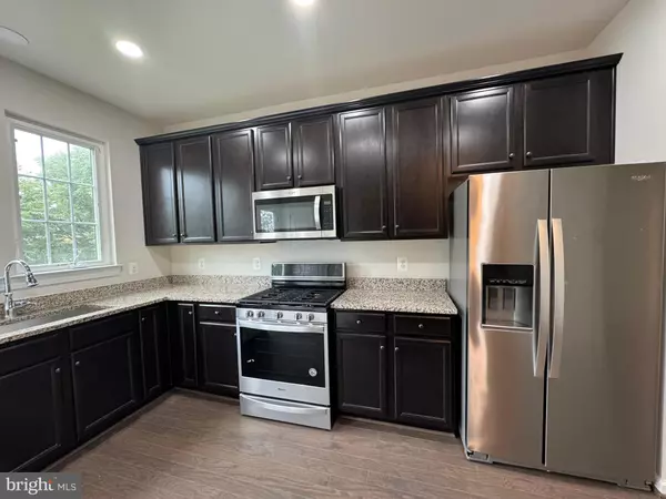 Clarksburg, MD 20871,23413 HARNESS POINT WAY