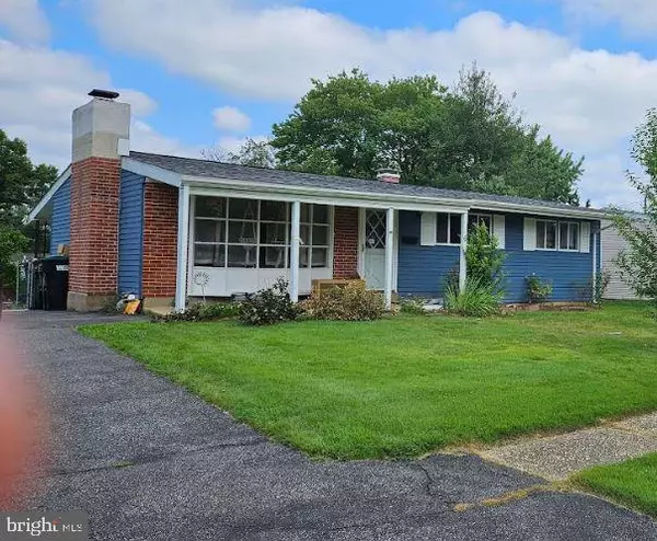 6 MAYWOOD DR, Newark, DE 19713