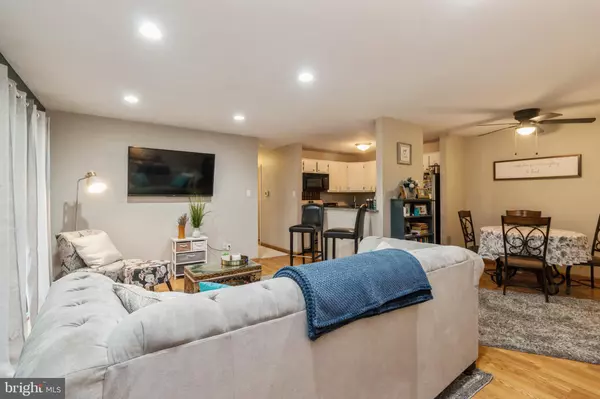 Marlton, NJ 08053,2103 WOODHOLLOW DR