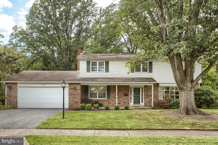 115 PARKVIEW RD, New Cumberland, PA 17070
