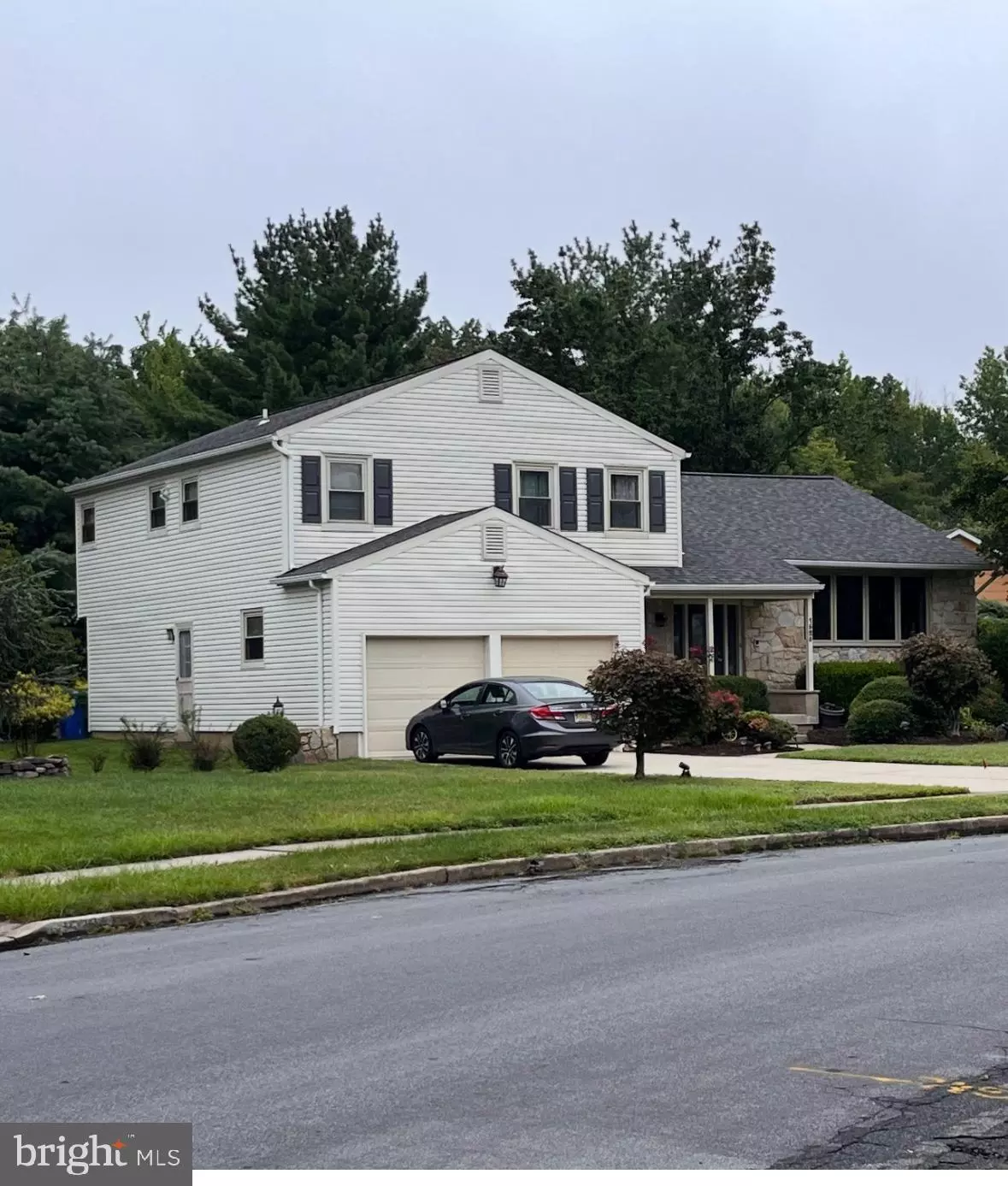 Cherry Hill, NJ 08003,1525 SQUIRE LN