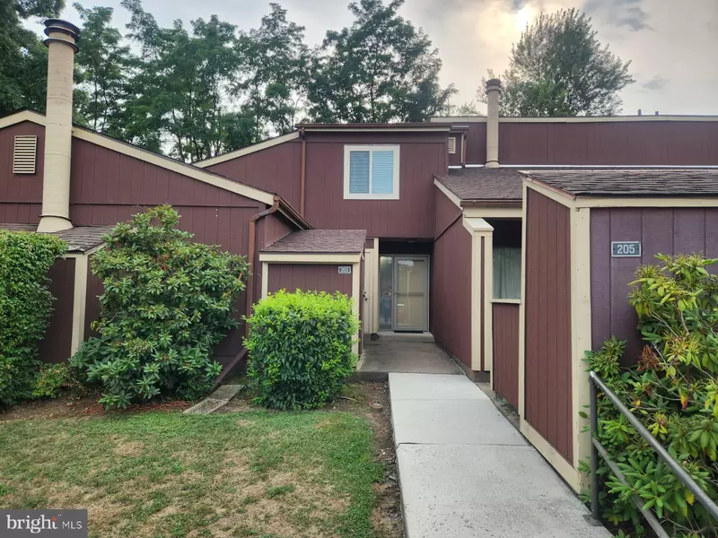 203 LOUISE CT, Enola, PA 17025