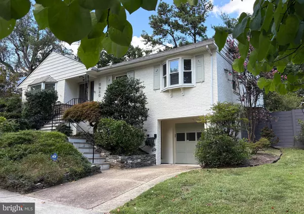5015 CATHEDRAL AVE NW, Washington, DC 20016