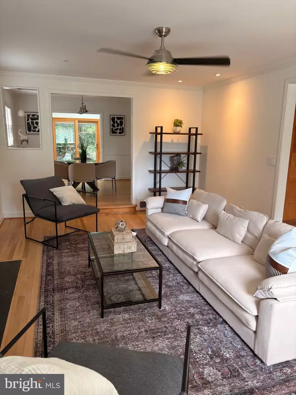 Washington, DC 20016,5015 CATHEDRAL AVE NW