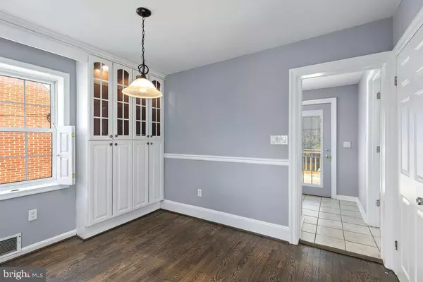 Front Royal, VA 22630,414 E 6TH ST