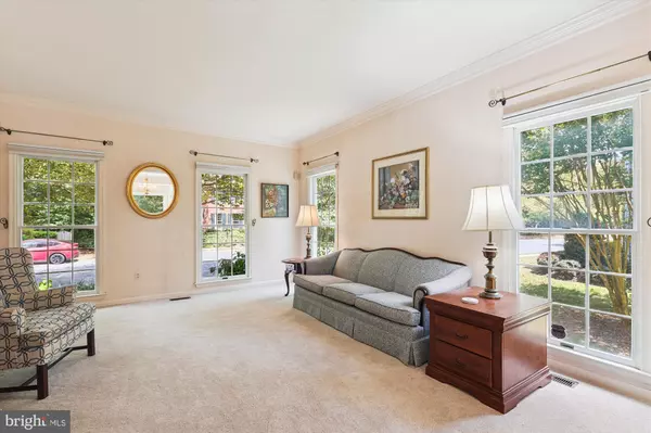 Herndon, VA 20171,12811 MONROE MANOR DR