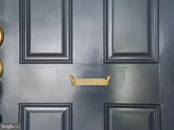 Dumfries, VA 22025,17251 FOUR SEASONS DR