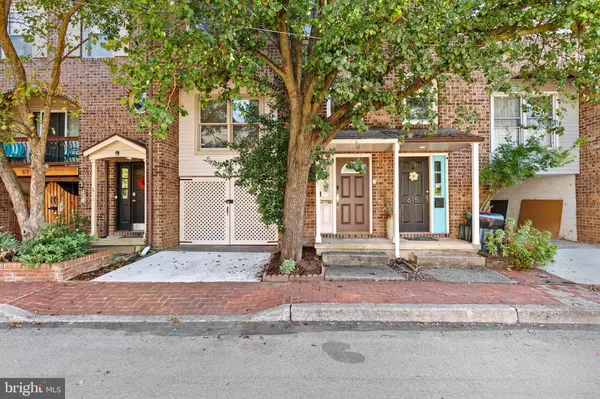 613 SHOWERS ST, Harrisburg, PA 17104