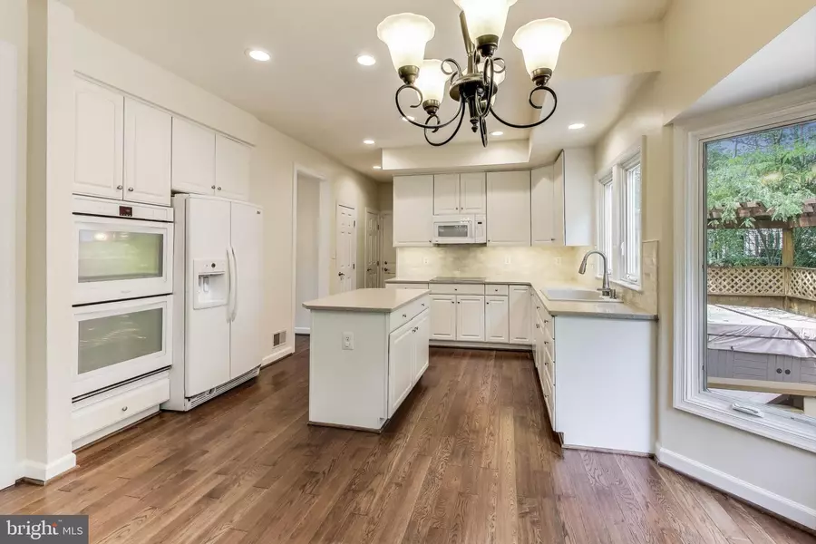 114 FORDHAM DR, Millersville, MD 21108