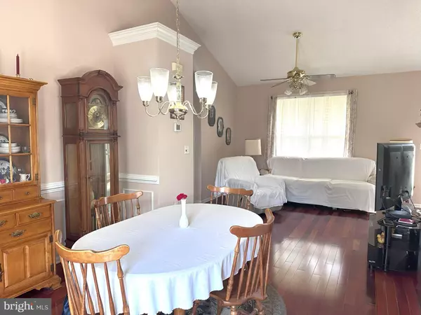 Martinsburg, WV 25405,58 BIRD ST N