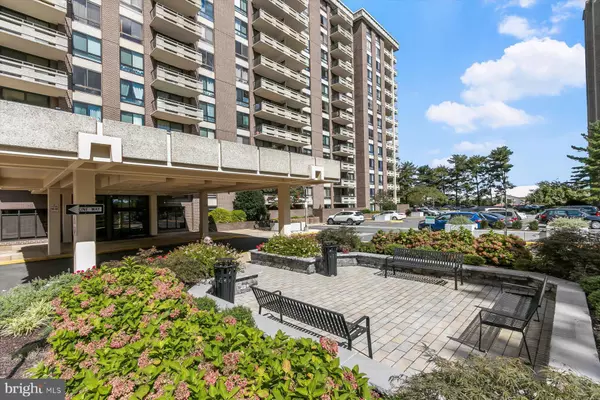 1808 OLD MEADOW RD #1106, Mclean, VA 22102