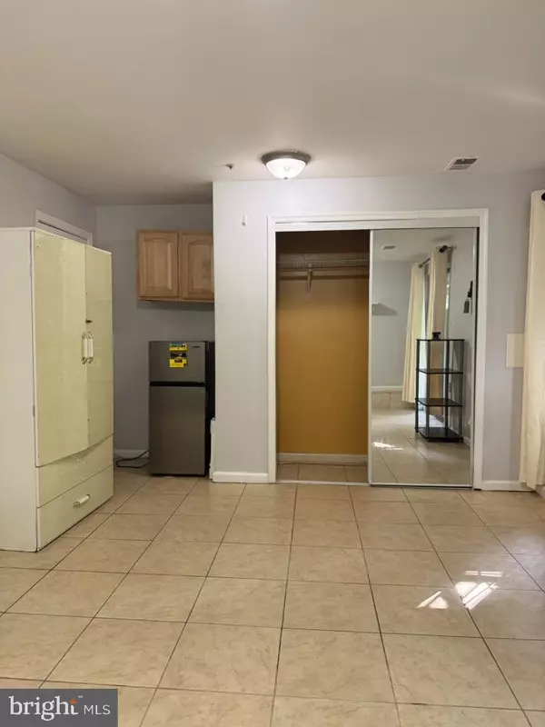 Laurel, MD 20707,7906 ASHFORD BLVD