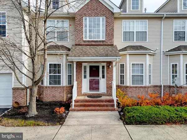 100 FOREST DR, Piscataway, NJ 08854