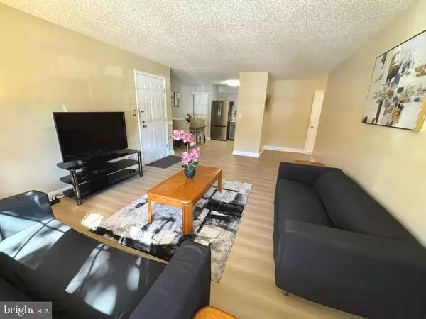 Lawrence Township, NJ 08648,27 GILPIN CT