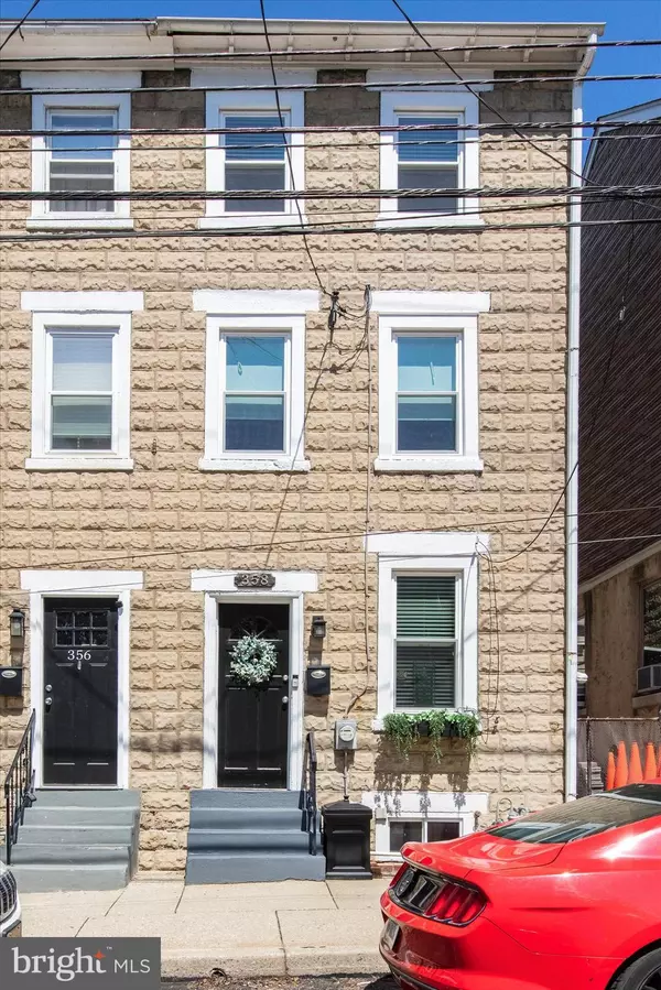 Conshohocken, PA 19428,358 E ELM ST