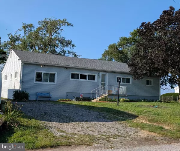 6 FRIENDSHIP DR, Salem, NJ 08079