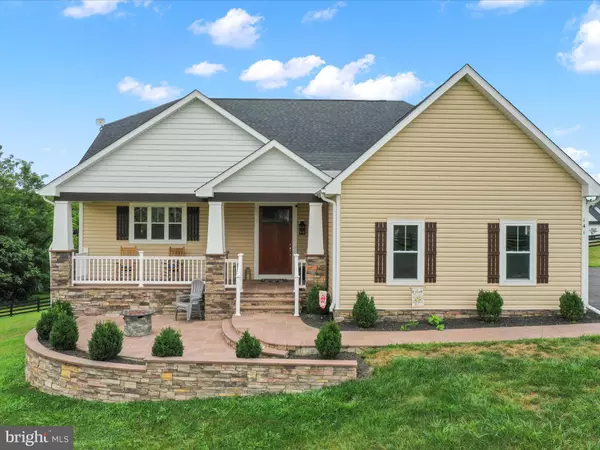 141 CHANTERELLE CT, Stephens City, VA 22655