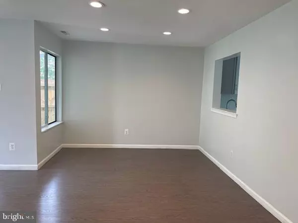 East Windsor, NJ 08520,73 WINCHESTER DR