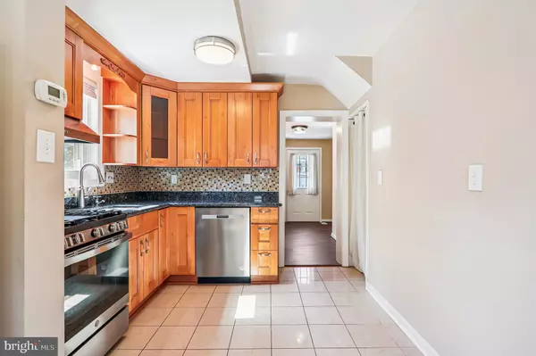 Silver Spring, MD 20901,206 TIMBERWOOD AVE