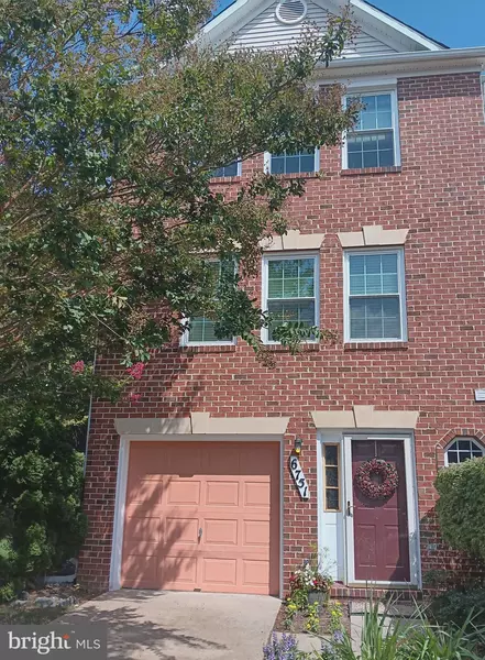 6751 VILLAGE PARK DR, Greenbelt, MD 20770