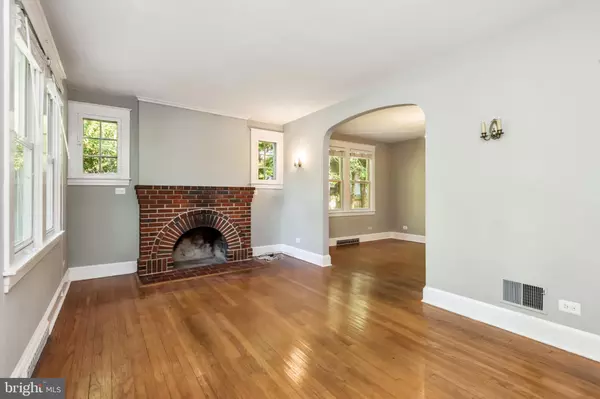 Annapolis, MD 21401,221 WESTWOOD RD