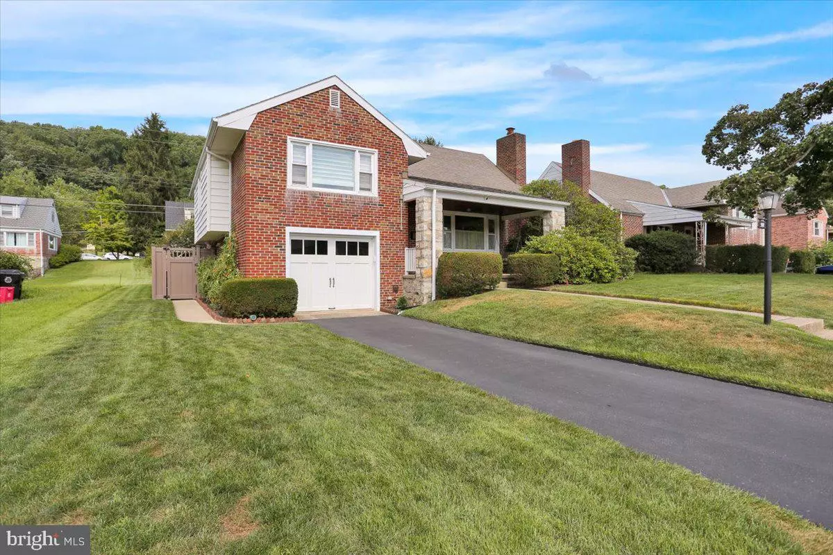Reading, PA 19606,918 N 25TH ST
