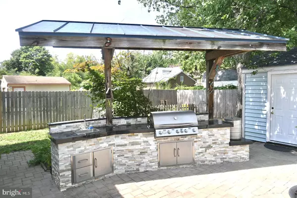 Edgewater, MD 21037,427 MAGNOLIA DR