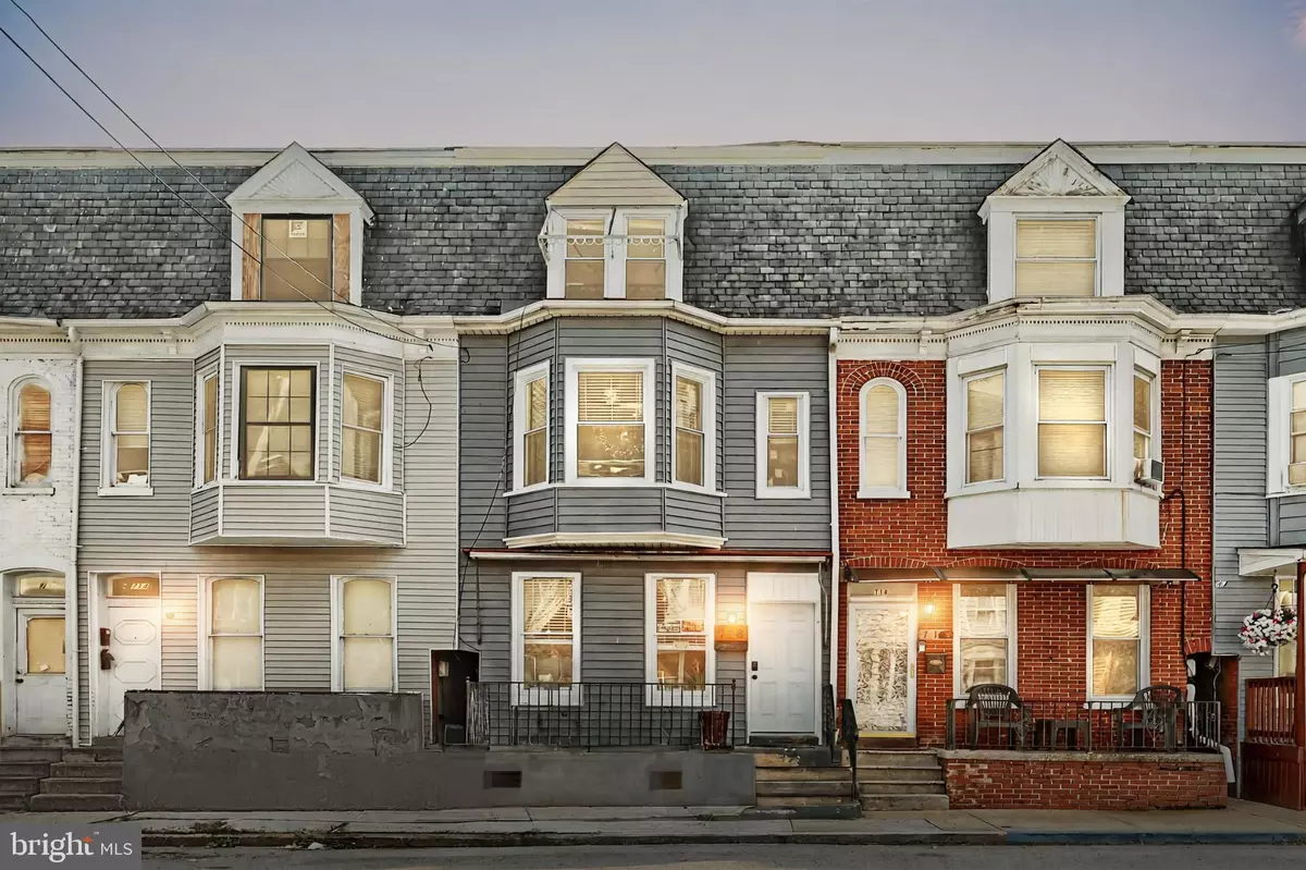 York, PA 17401,716 W PHILADELPHIA ST