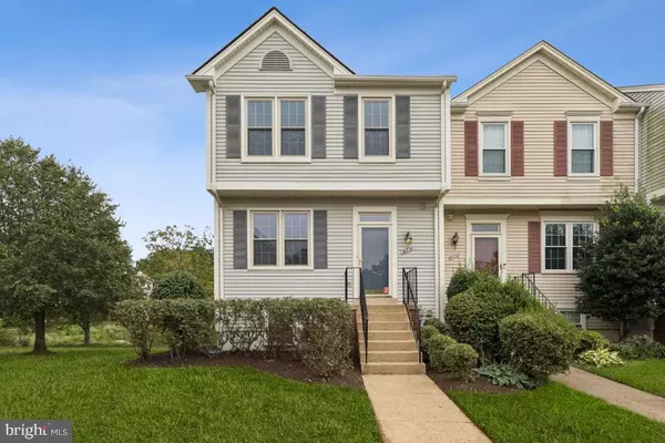 14731 GROBIE POND LN, Centreville, VA 20120