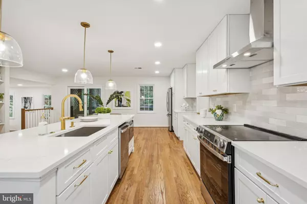 Oakton, VA 22124,3124 MILLER HEIGHTS RD