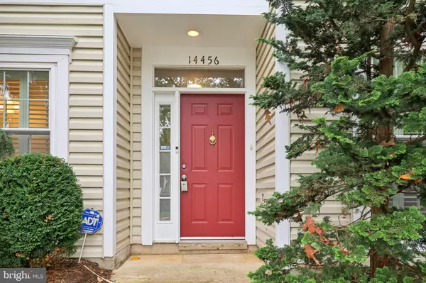 Centreville, VA 20120,14456 GLENCREST CIR #68