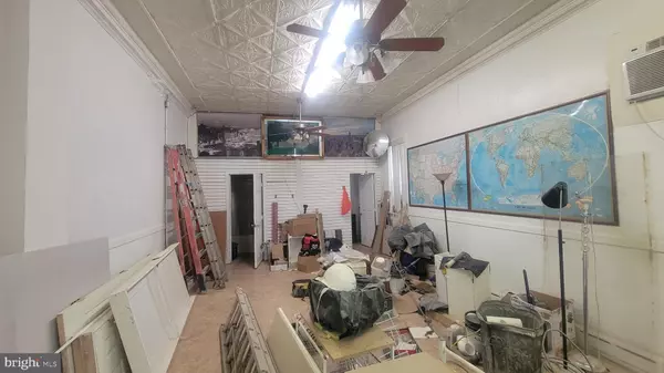 Philadelphia, PA 19148,2126 S 7TH ST
