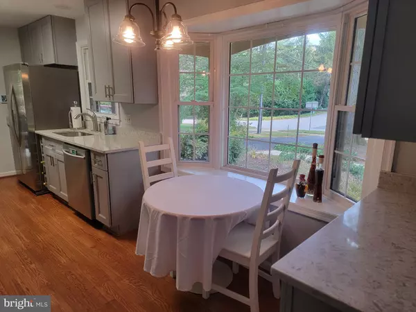 Alexandria, VA 22307,7128 DEVONSHIRE RD