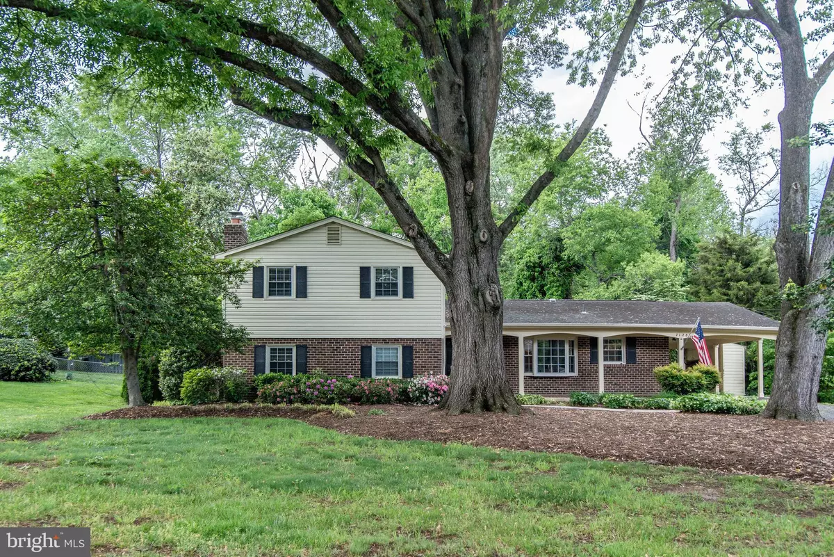 Alexandria, VA 22307,7128 DEVONSHIRE RD